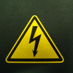 Знаки электробезопасности — Знак электробезопасности — фото